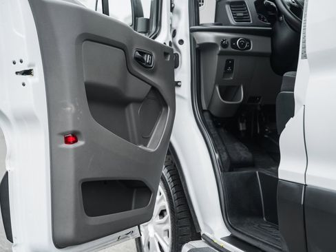 Certified 2023 Ford Transit 250 Low Roof w/ Exterior Upgrade Package image 36