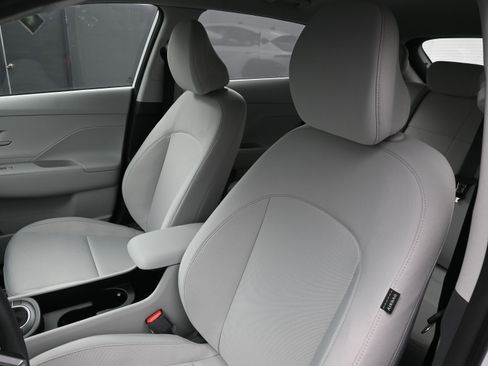 Certified 2026 Hyundai Kona SE image 12