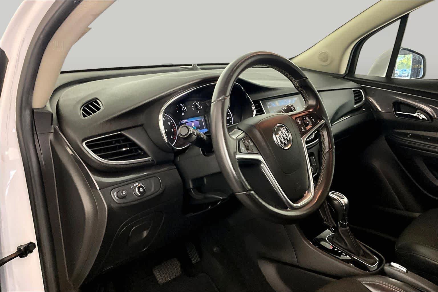 Used 2020 Buick Encore FWD image 16