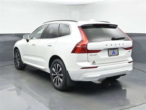 Used 2023 Volvo XC60 B5 Core w/ Climate Package image 6
