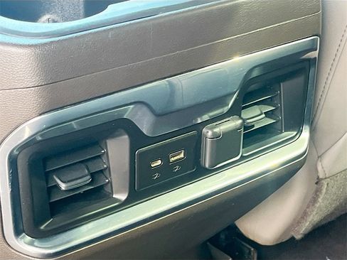 Used 2022 Chevrolet Silverado 1500 LTZ w/ LTZ Premium Package image 27