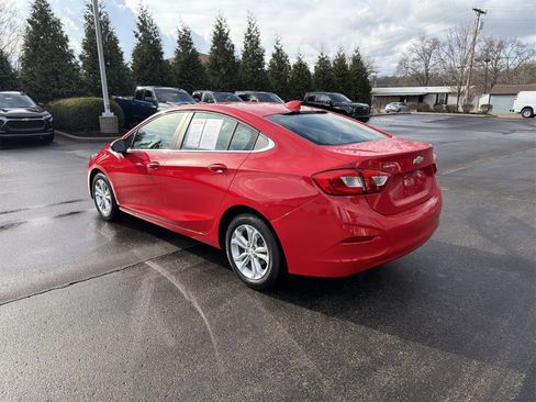 Used 2019 Chevrolet Cruze LT image 6