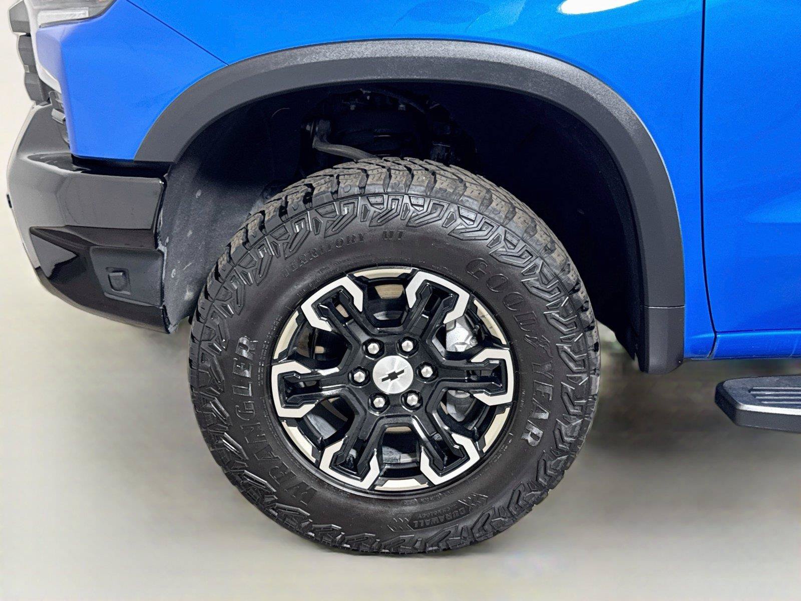 Used 2026 Chevrolet Silverado 1500 ZR2 AWD/4WD image 30
