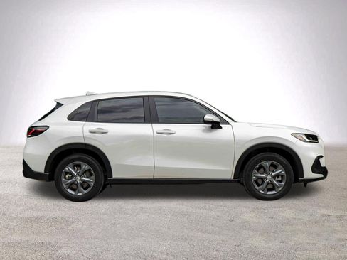 Used 2026 Honda HR-V LX image 11