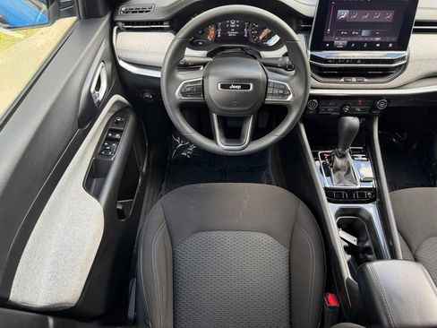 Used 2023 Jeep Compass Sport AWD/4WD image 15