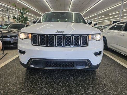 Used 2019 Jeep Grand Cherokee Limited image 2