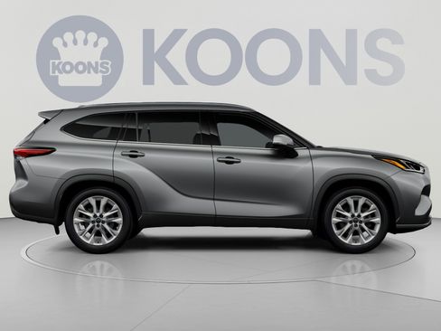 New 2026 Toyota Highlander Limited AWD/4WD image 15