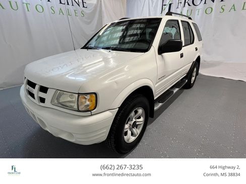 Used 2004 Isuzu Rodeo S RWD image 3