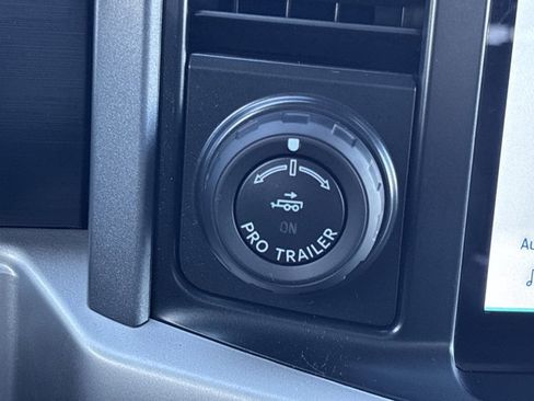 Used 2022 Ford F150 XLT w/ Equipment Group 302A High image 32