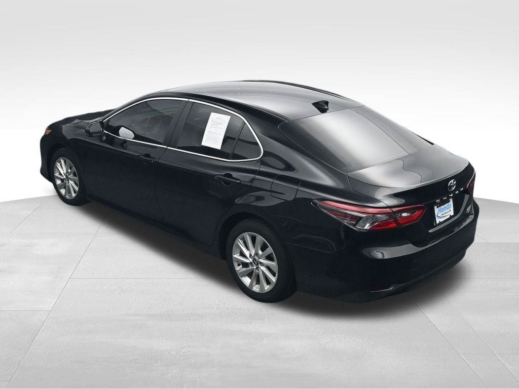 Used 2024 Toyota Camry LE FWD image 31