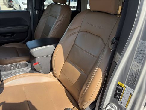 Used 2021 Jeep Wrangler Unlimited Sahara w/ Safety Group AWD/4WD image 11