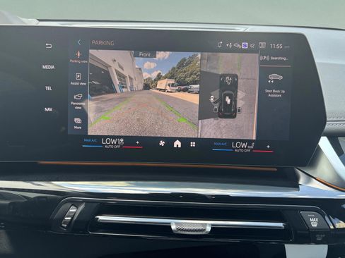 Used 2026 BMW X1 xDrive28i w/ Technology Package image 17