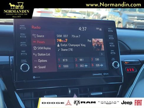 Used 2024 Toyota Camry SE w/ Cold Weather Package AWD/4WD image 9