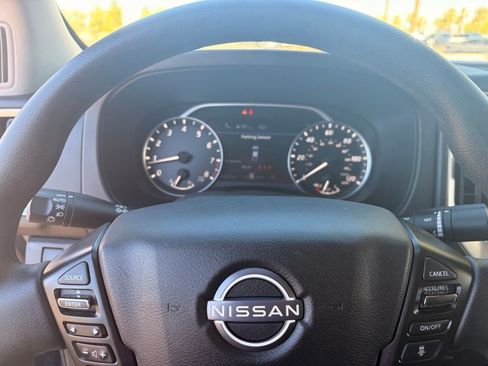 Certified 2025 Nissan Frontier SV RWD image 29