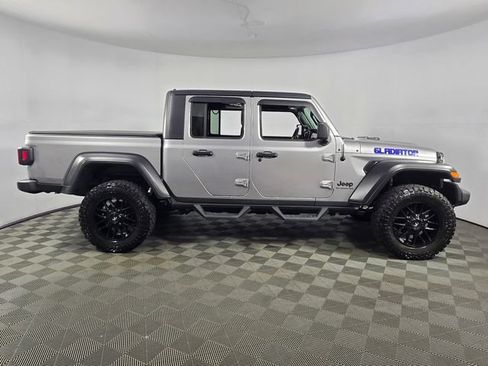 Used 2020 Jeep Gladiator Sport w/ Quick Order Package 24S AWD/4WD image 16