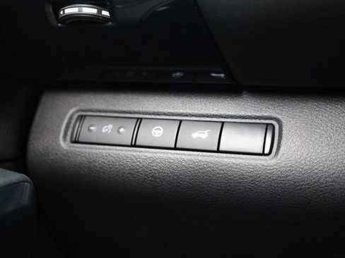 Certified 2025 Nissan Pathfinder SV FWD image 20