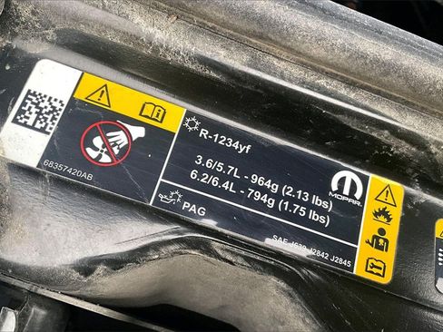 Used 2024 Dodge Durango GT image 35