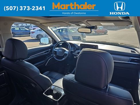 Used 2022 Kia Telluride SX image 16