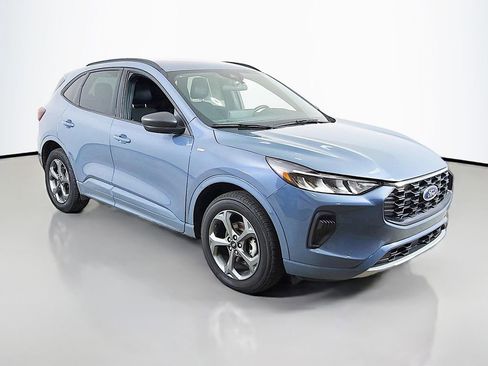 Used 2023 Ford Escape ST-Line w/ Tech Pack #1 image 2