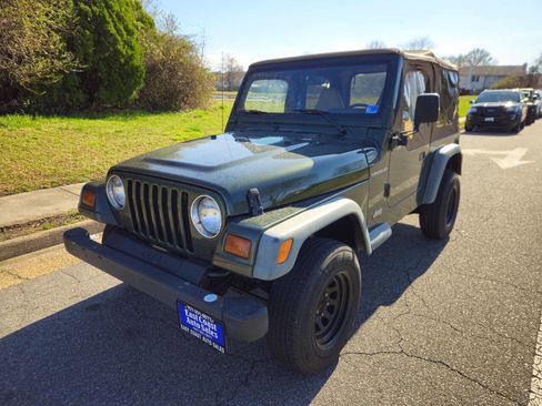 Used 1997 Jeep Wrangler SE image 3