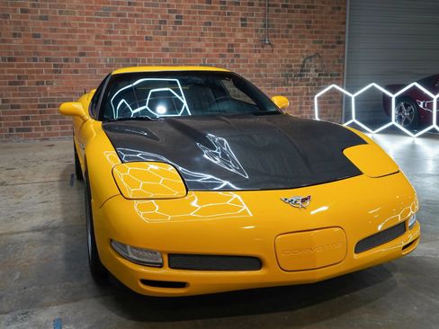 Used 2003 Chevrolet Corvette Z06 w/ Memory Package, 3 Drivers RWD image 4
