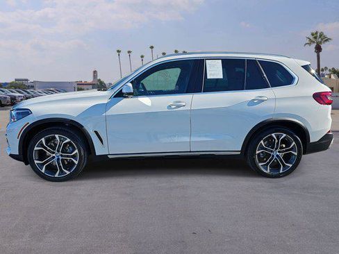 Certified 2023 BMW X5 sDrive40i w/ Executive Package image 8