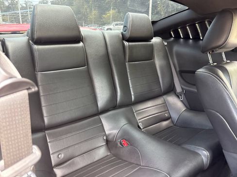 Used 2012 Ford Mustang GT Premium w/ Electronics Pkg RWD image 29