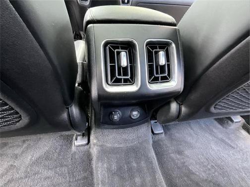Used 2023 Kia Sorento S w/ Panoramic Sunroof Package AWD/4WD image 15
