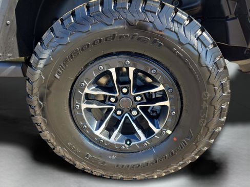 New 2025 Jeep Wrangler Rubicon image 30