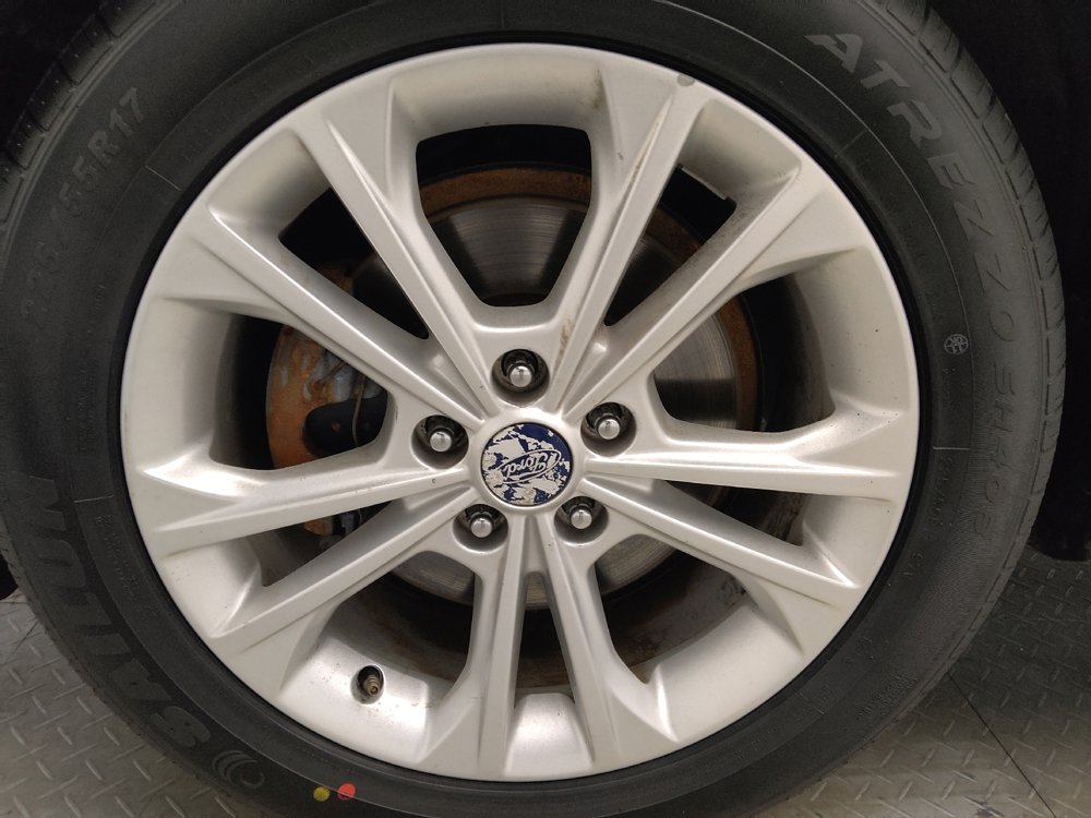 Used 2018 Ford Escape SE w/ SE Sync 3 Package FWD image 31