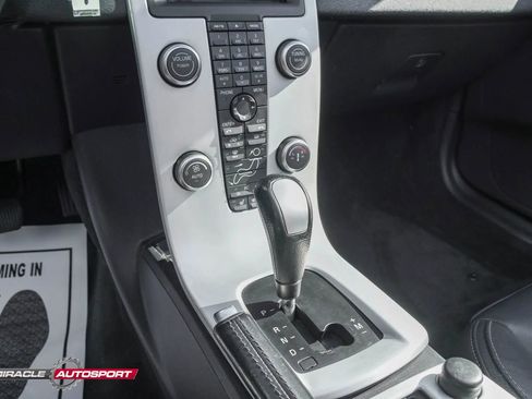 Used 2012 Volvo C70 T5 image 39