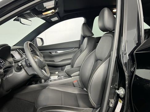 Used 2024 INFINITI QX50 Sport image 21