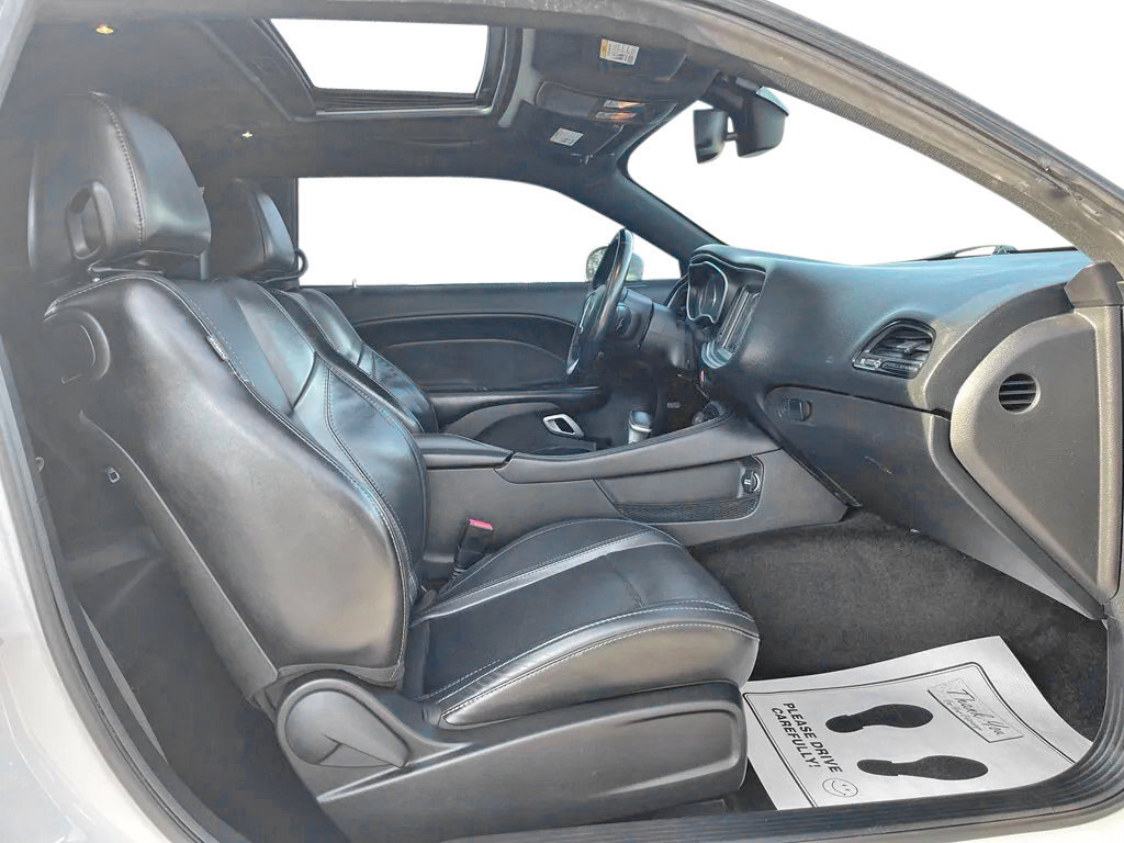 Used 2016 Dodge Challenger R/T Plus RWD image 19