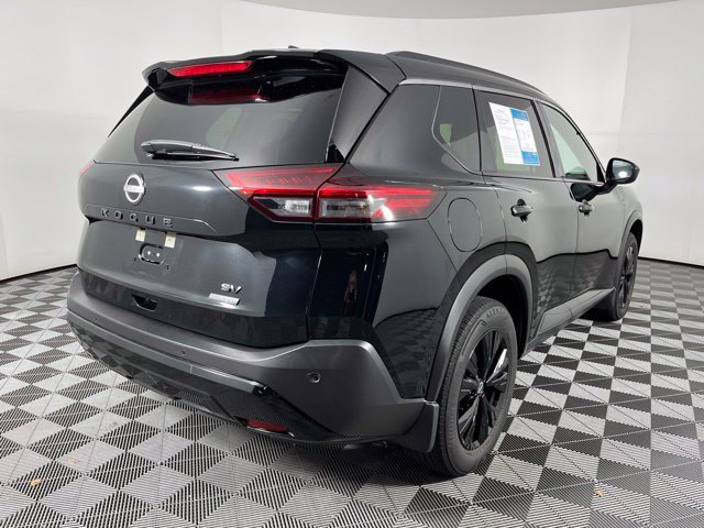 Used 2023 Nissan Rogue SV w/ SV Premium B Package FWD image 12