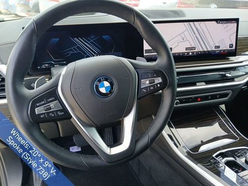 Used 2025 BMW X5 xDrive50e image 22