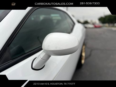 Used 2017 Dodge Challenger R/T w/ Driver Convenience Group RWD image 35