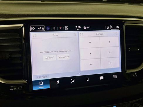 Used 2025 Chrysler Pacifica Select FWD image 13