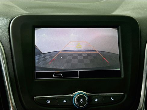 Used 2022 Chevrolet Equinox LT FWD image 19