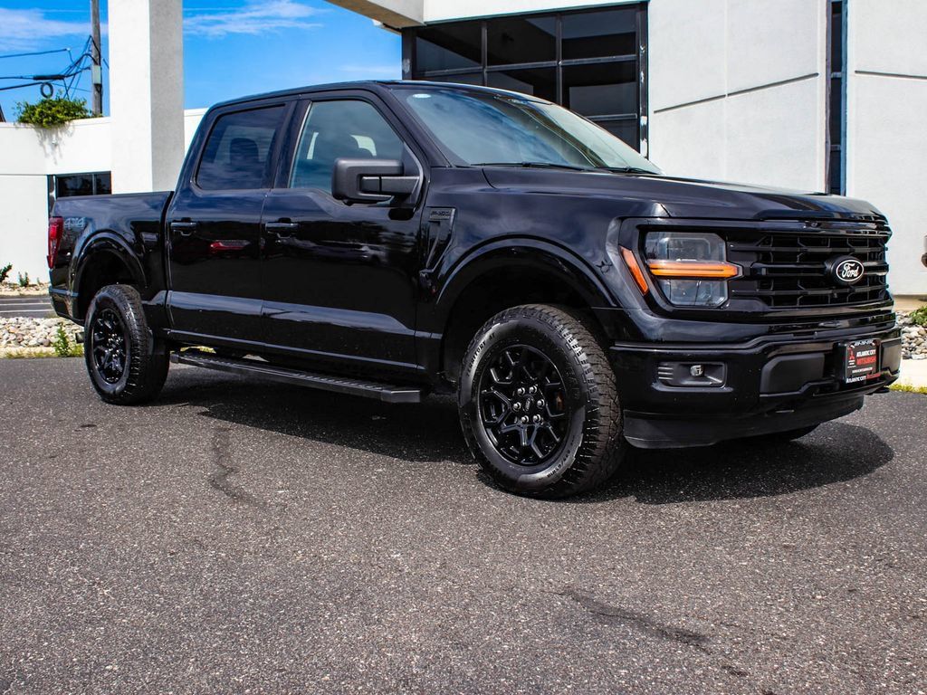 Used 2024 Ford F150 XLT w/ XLT Black Appearance Package AWD/4WD image 3