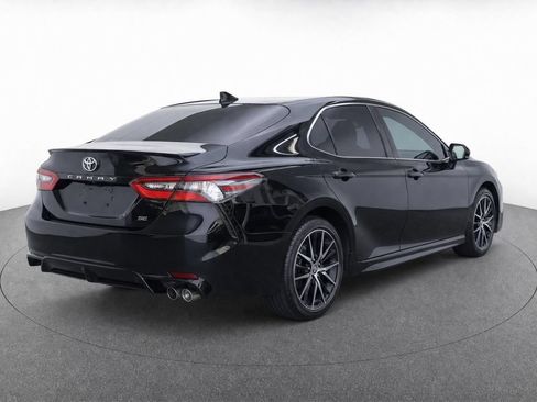 Used 2024 Toyota Camry SE FWD image 8