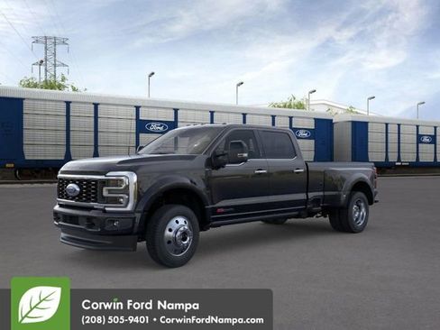 New 2026 Ford F450 4x4 Crew Cab Super Duty image 2