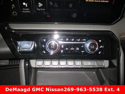 New 2026 GMC Sierra 1500 AT4 w/ AT4 Premium Package image 29