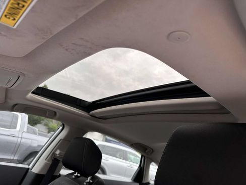Used 2023 Honda Accord EX image 12