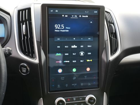 Used 2024 Ford Edge SEL w/ Convenience Package image 25