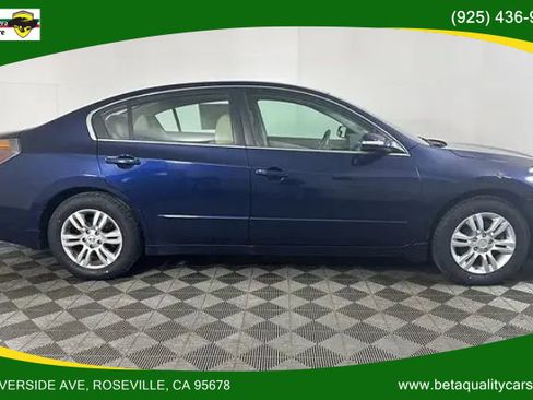 Used 2011 Nissan Altima Hybrid Sedan image 40