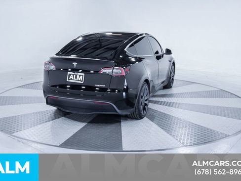 Used 2023 Tesla Model Y Performance image 9