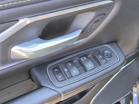 Used 2024 RAM 1500 Laramie image 13