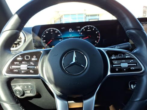 Certified 2023 Mercedes-Benz GLA 250 4MATIC image 29