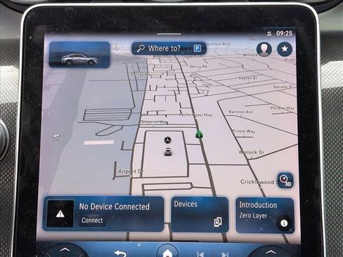 Used 2024 Mercedes-Benz GLC 300 4MATIC image 12