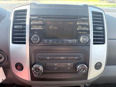 Used 2013 Nissan Frontier SV RWD image 17